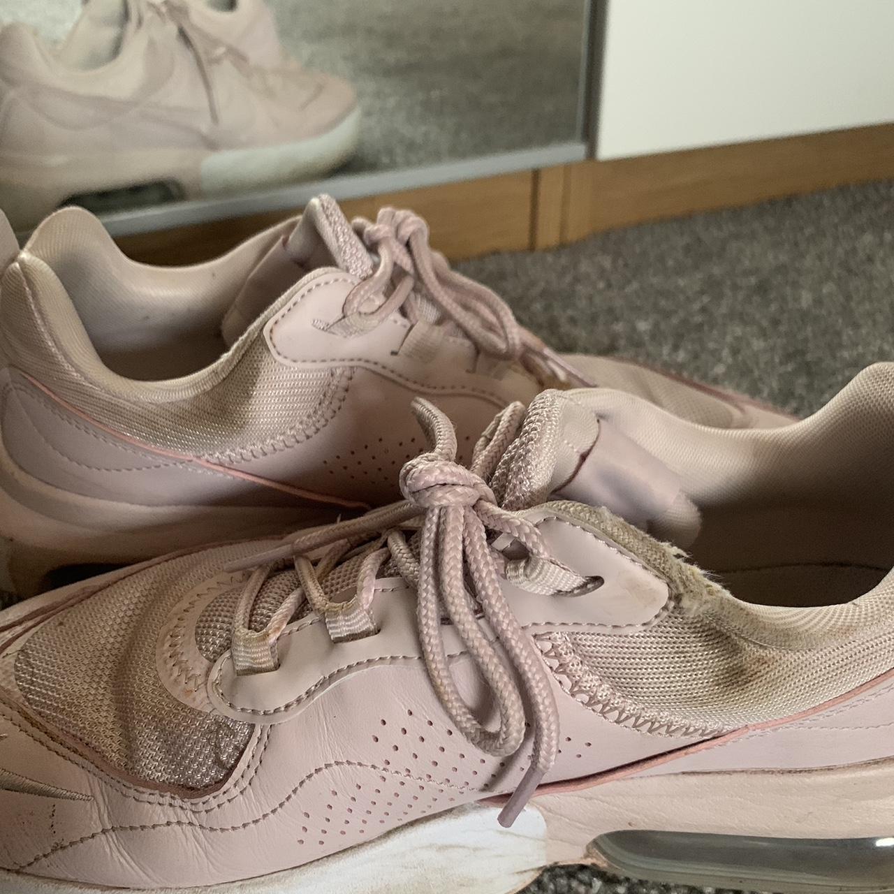 Light pink Nike trainers Bit of a platform... - Depop