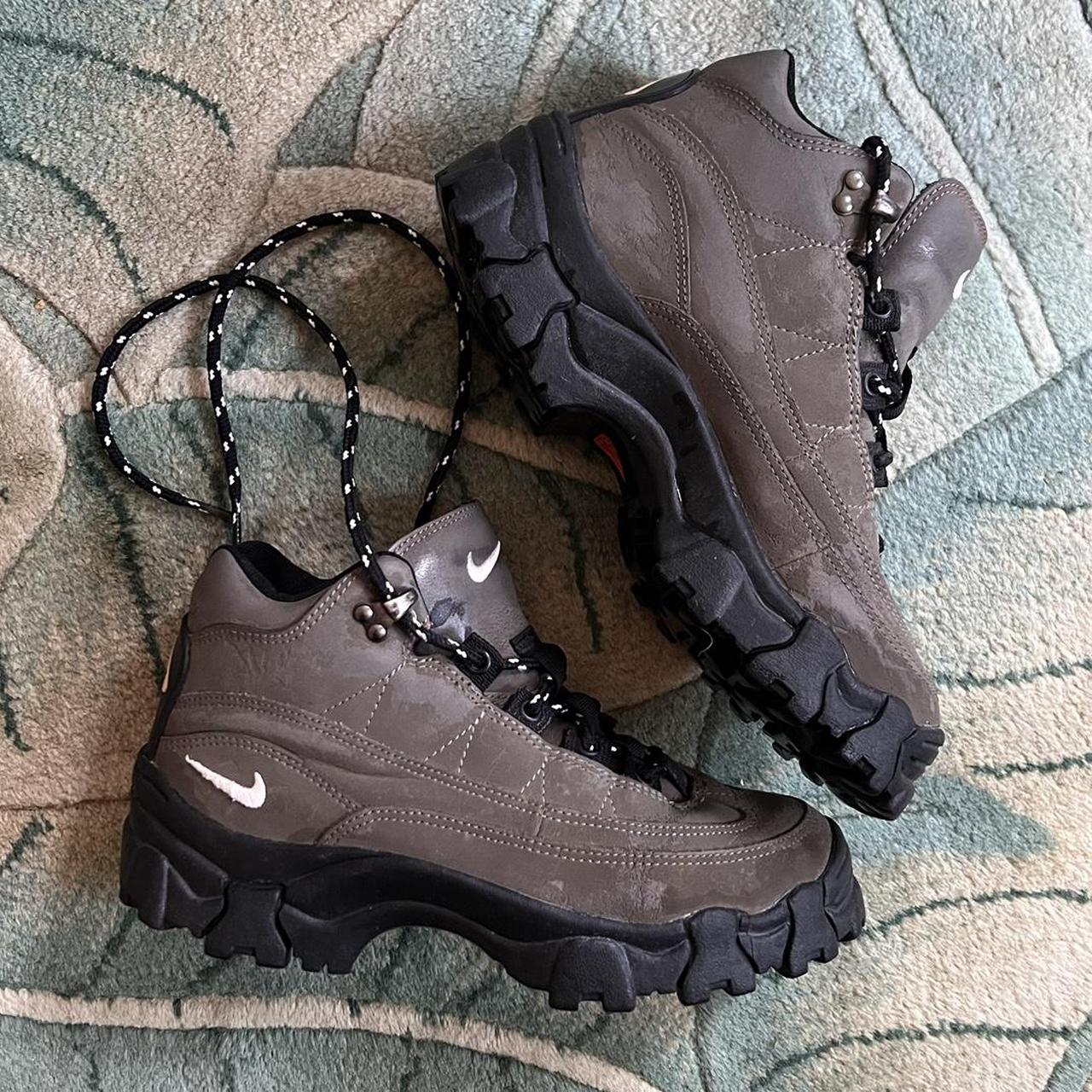 Olive green hotsell acg boots