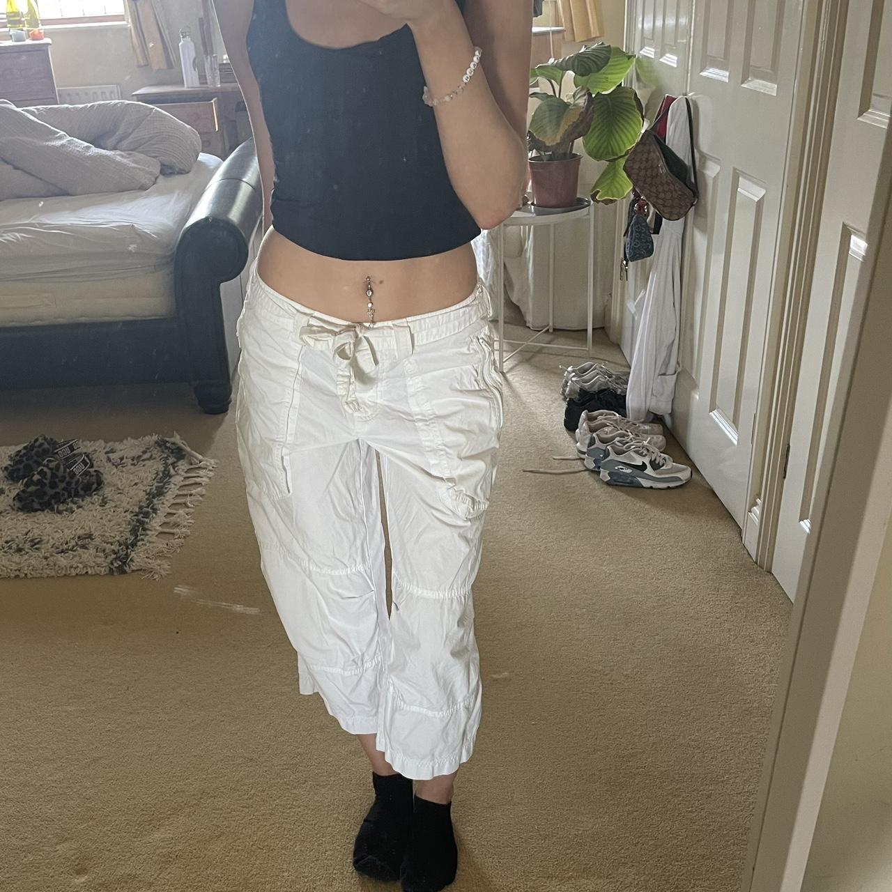 Old marks and Spencer’s white cargo 3/4 trousers... Depop