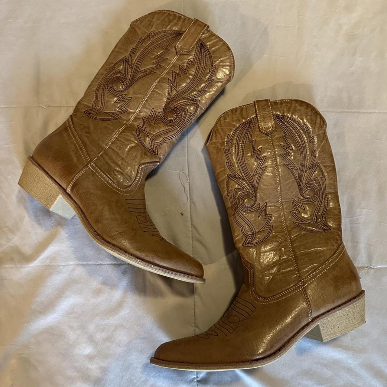 brown cowgirl cowboy boots , such a staple ! worn... - Depop