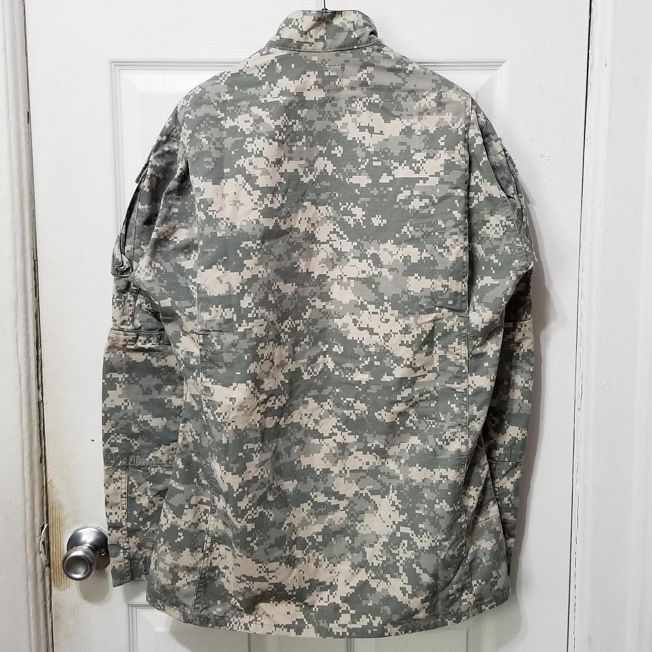 VTG Y2K United States Army Combat Uniform | Depop