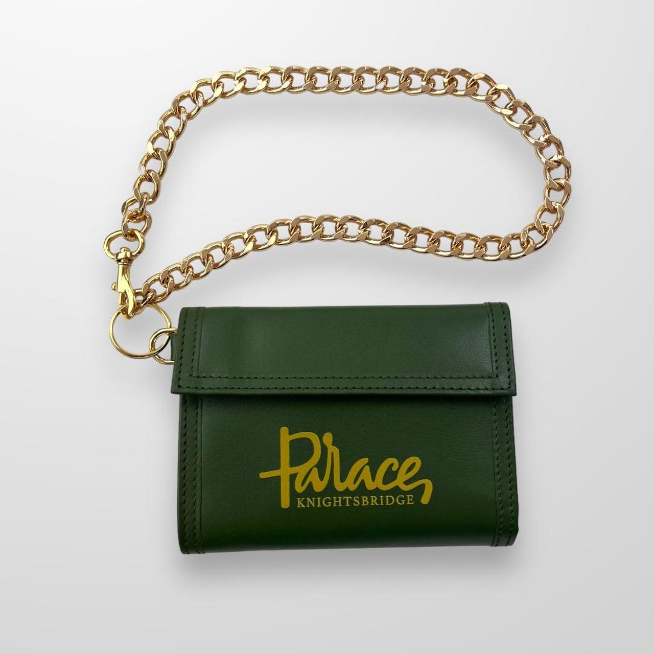 2024 お歳暮【公式】 - 人気ブランド Palace x Harrods Leather Logo Chain Wallet In Green | Depop 小物