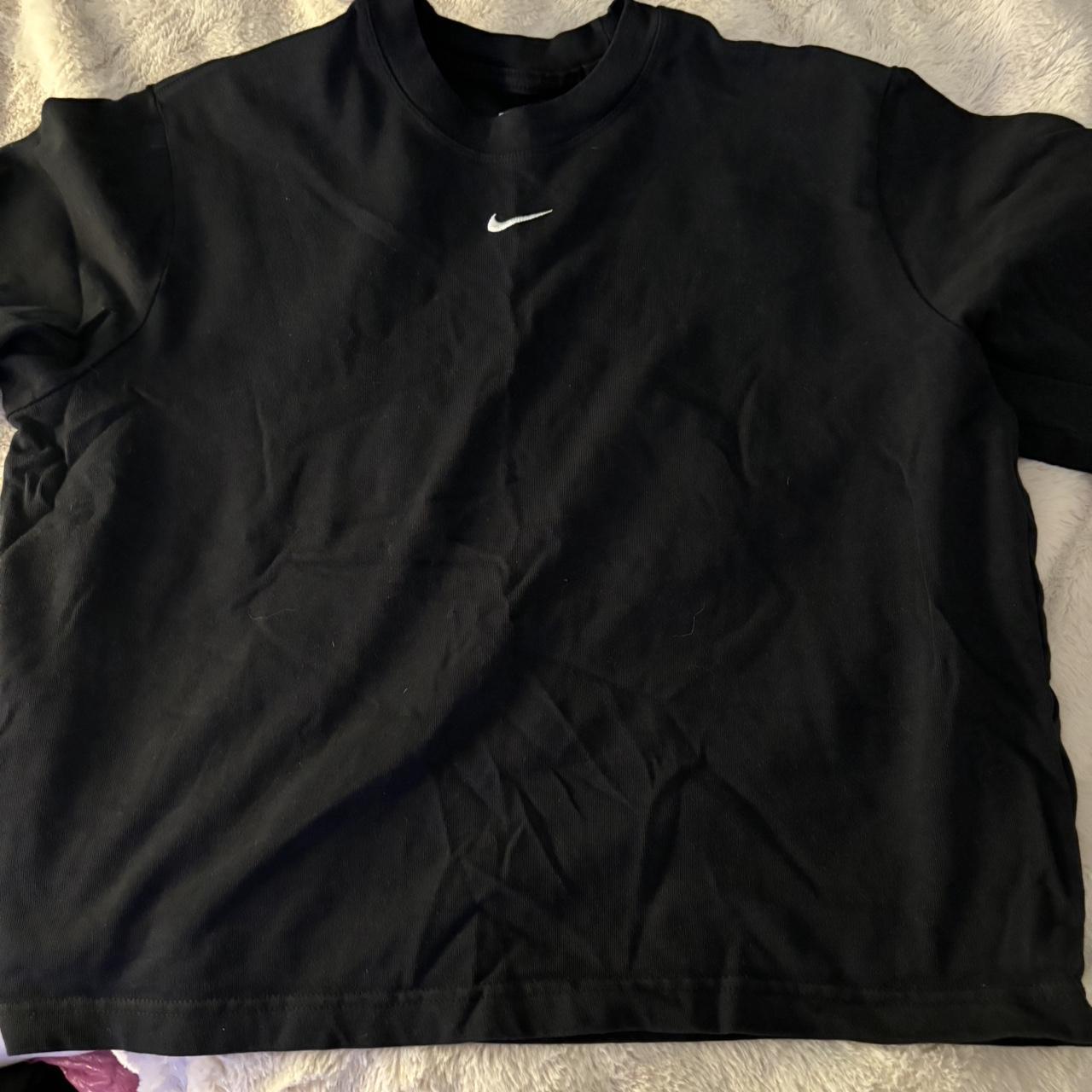 womens nike black shirt