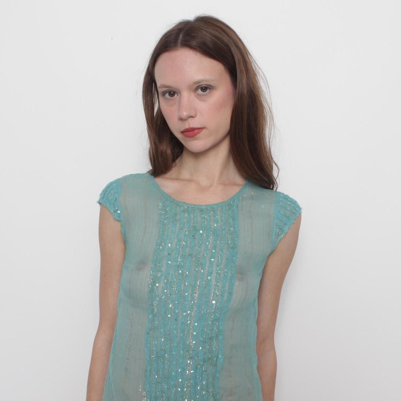 item listed by singulier