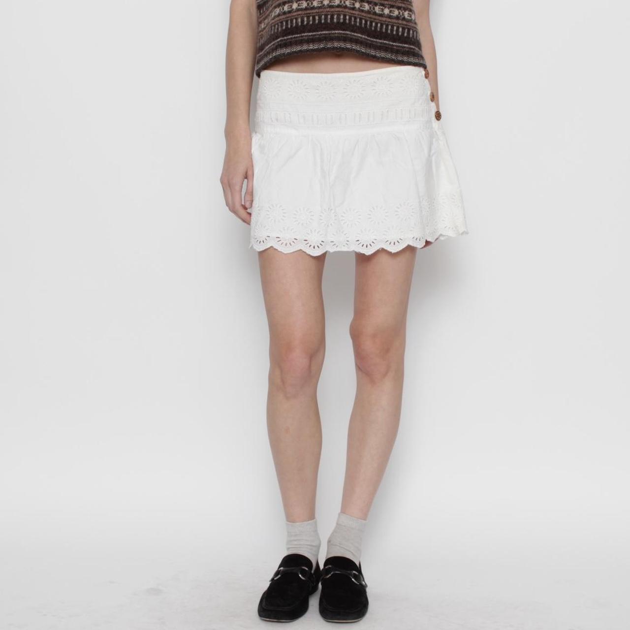 item listed by singulier
