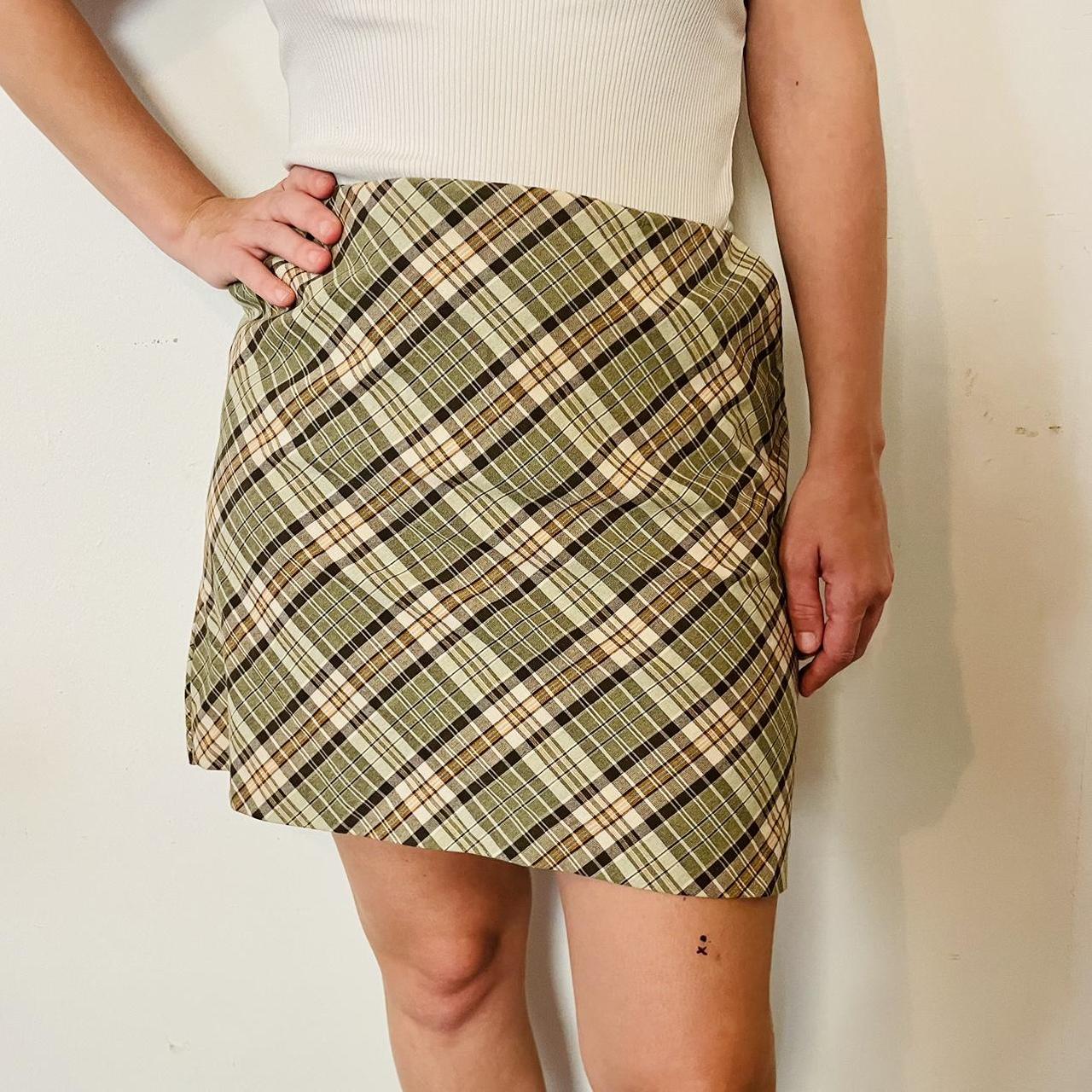 Old navy hotsell plaid mini skirt