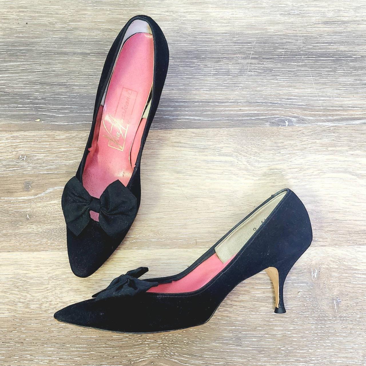 60s Black Leather Pinup Pumps pointed toe Bow shoes... - Depop