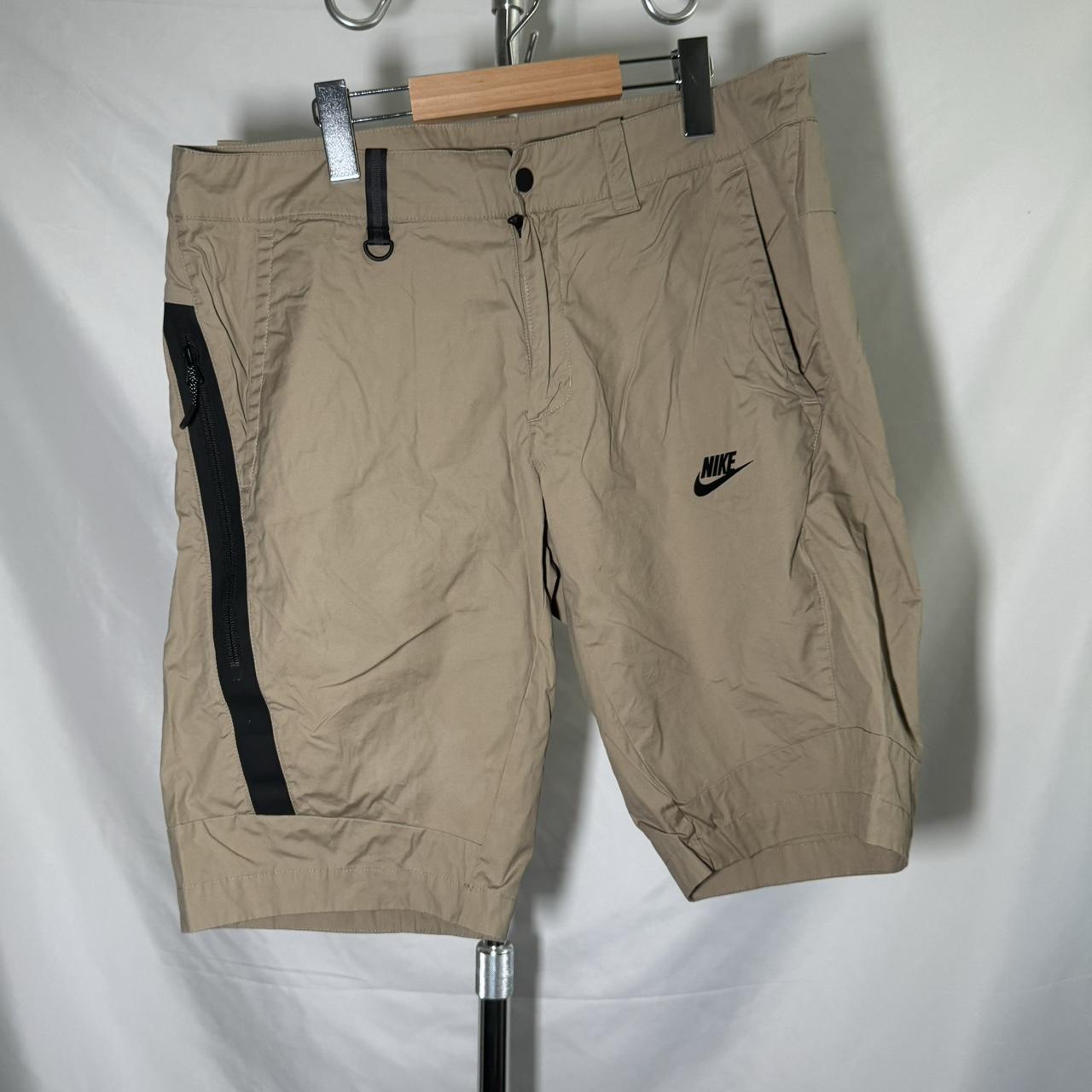 Nike Mens Sportswear store Woven Athletic Khaki Shorts