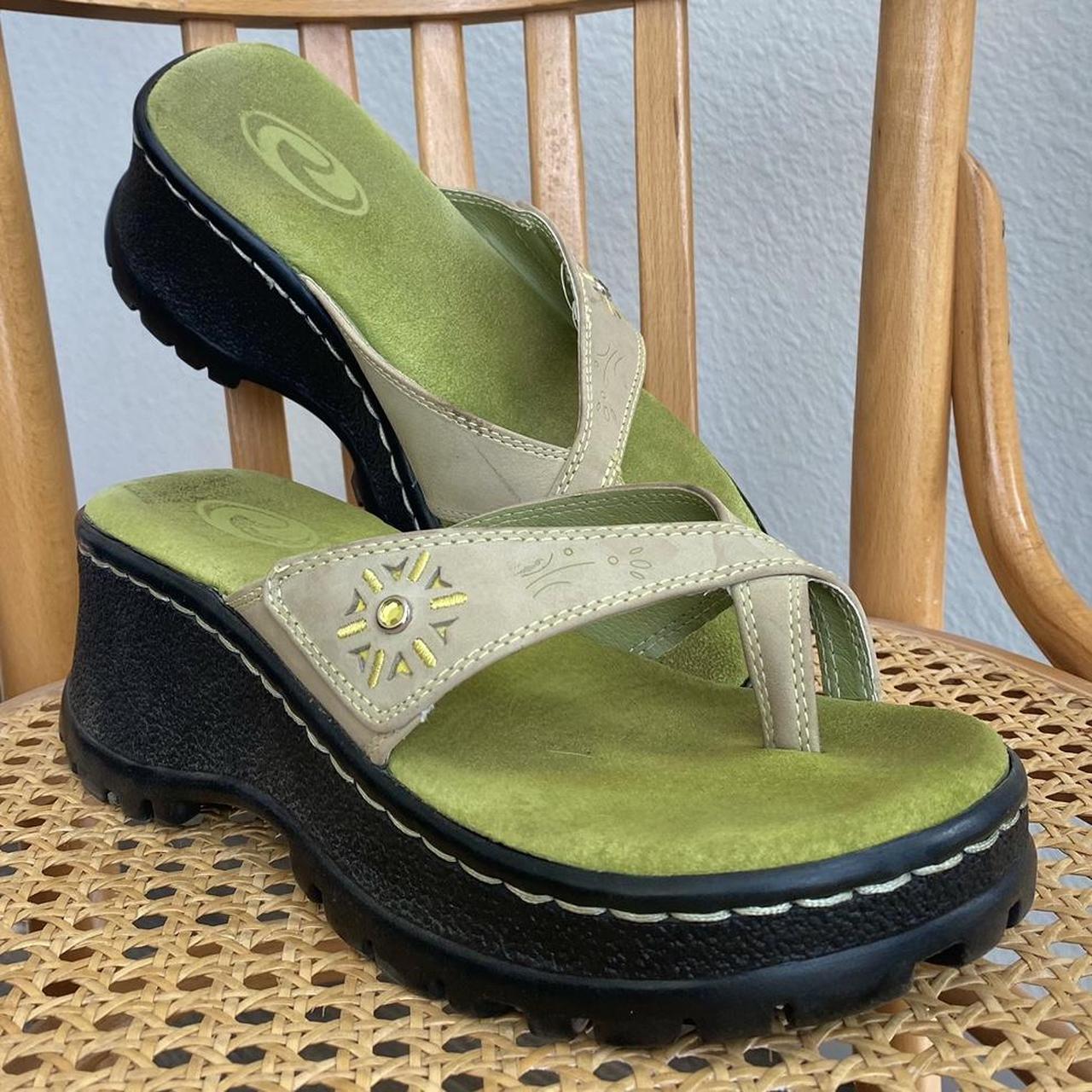 Y2K GREEN ROPER PLATFORM FLORAL FAIRY FLIP... - Depop