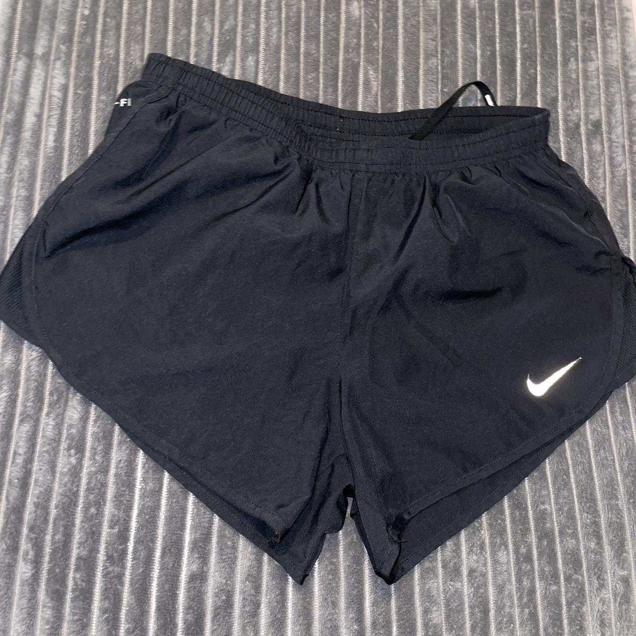 Nike Women's Black Shorts | Depop