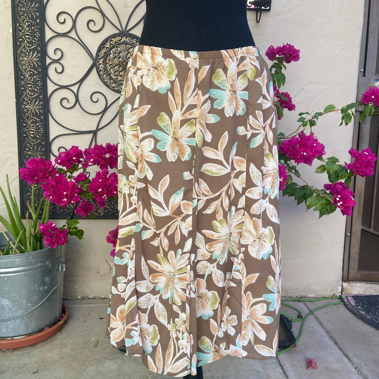 flowy long floral brown skirt Size 12 Great