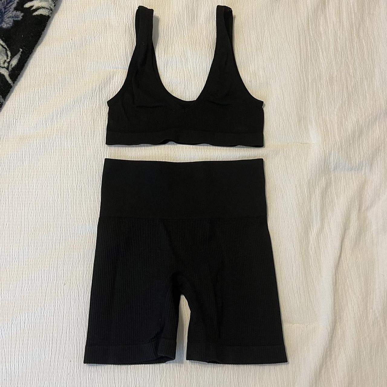 Colsie Bra + Biker Short Set Both Size Xs - Depop