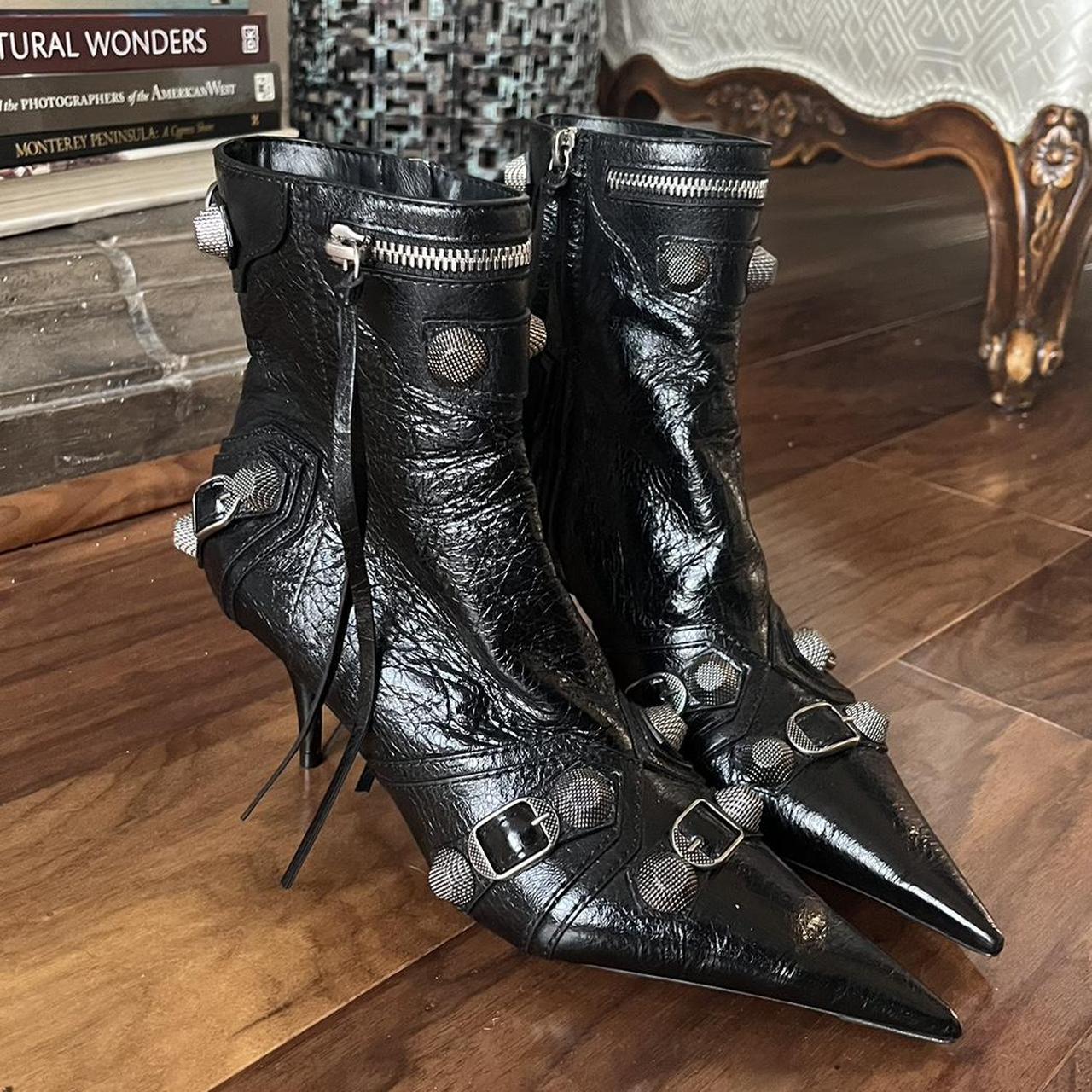 【関税＆送料込み】Balenciaga 'Cagole' Boots 19320476_54590700_1000.jpg
