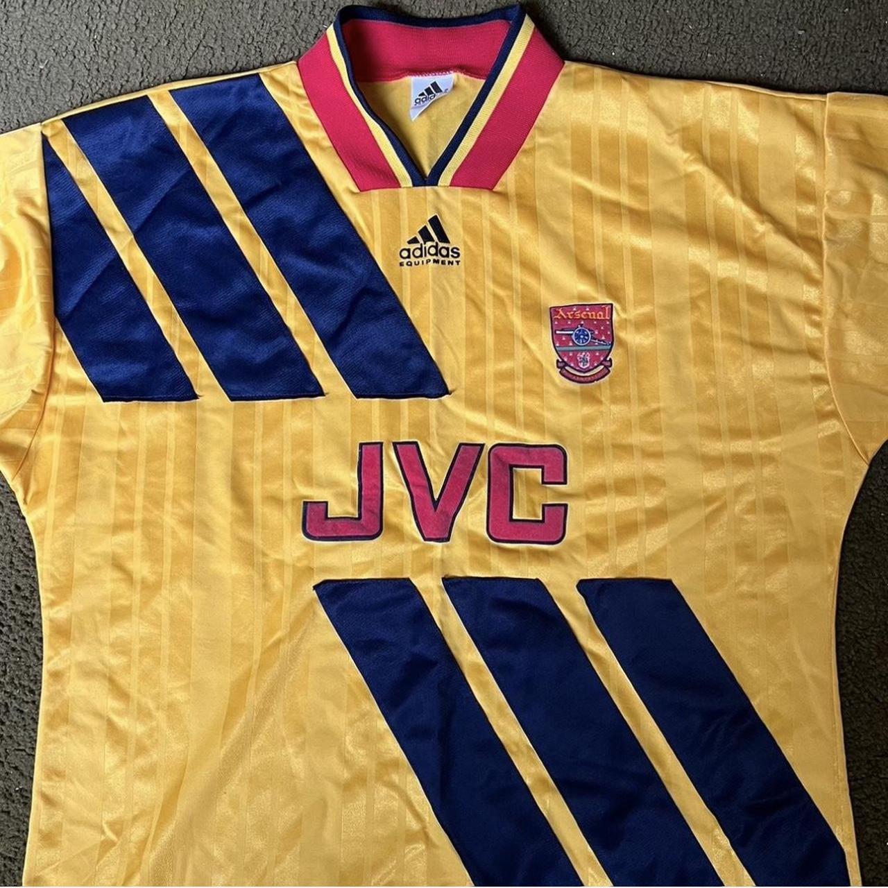 Arsenal 93 kit on sale