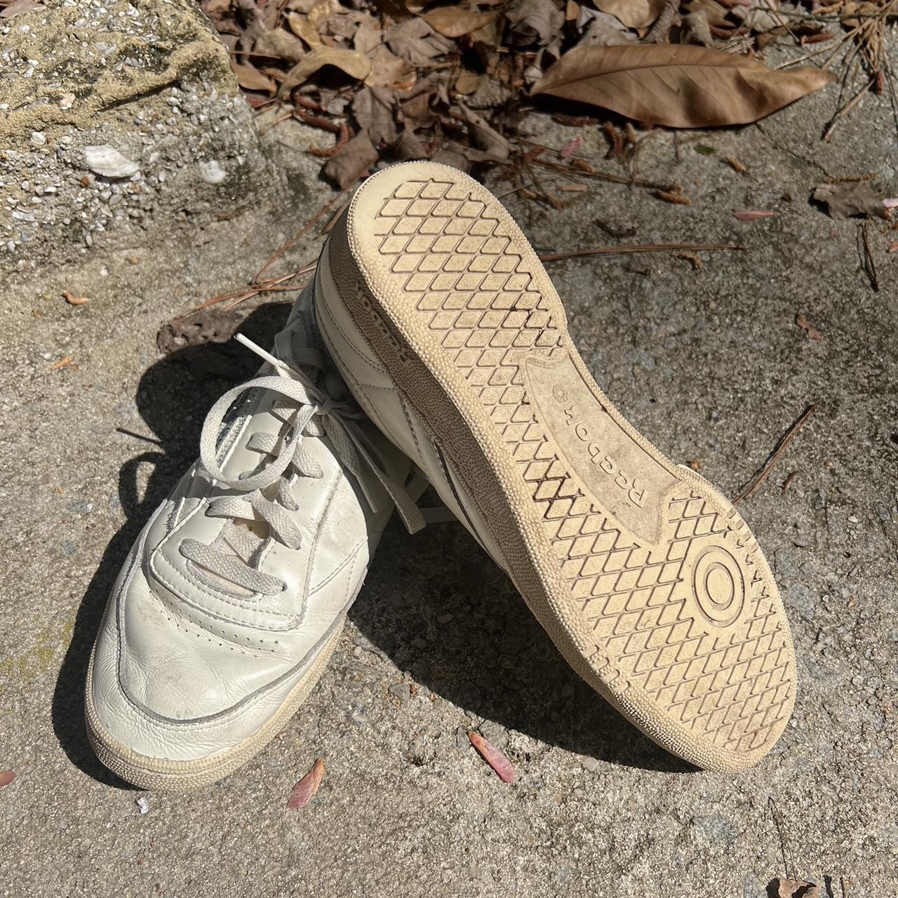 Reebok Women's Cream Trainers Depop