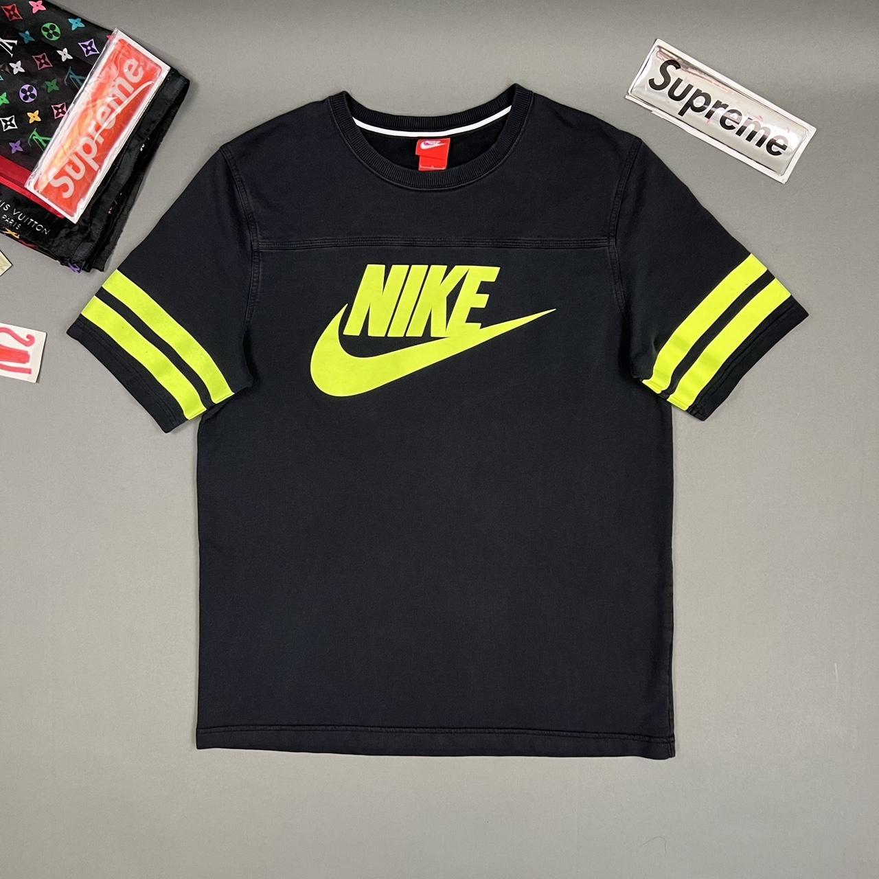 Nike Men's and Green T-shirt