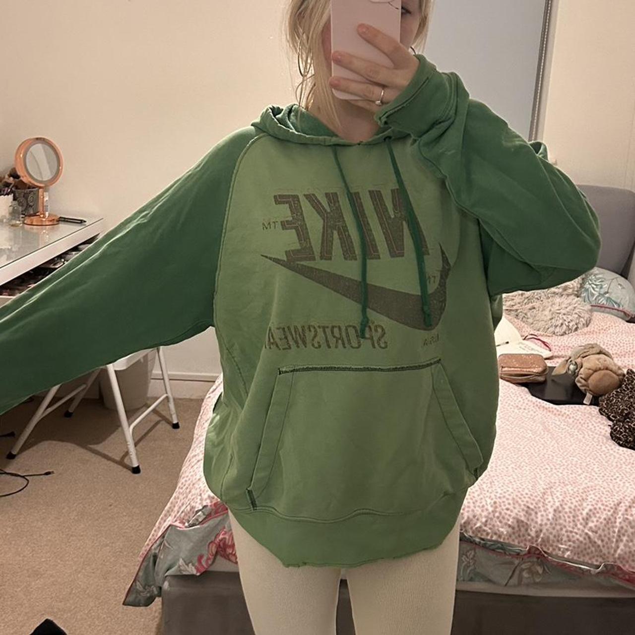 nike 90s hoodie