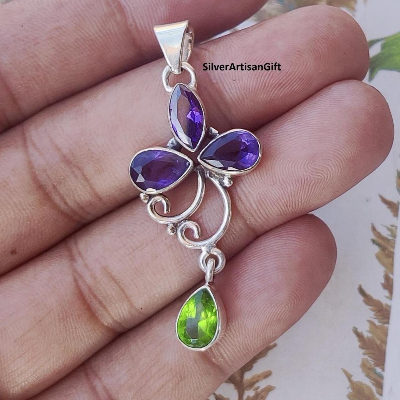 item listed by shanamariano