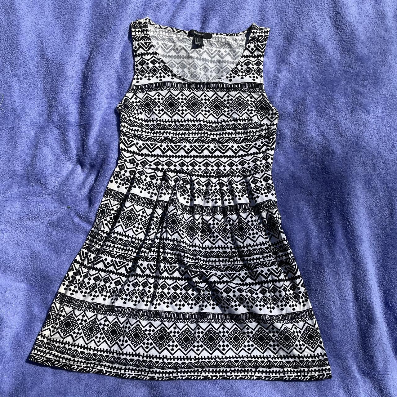 item listed by theserpentscloset
