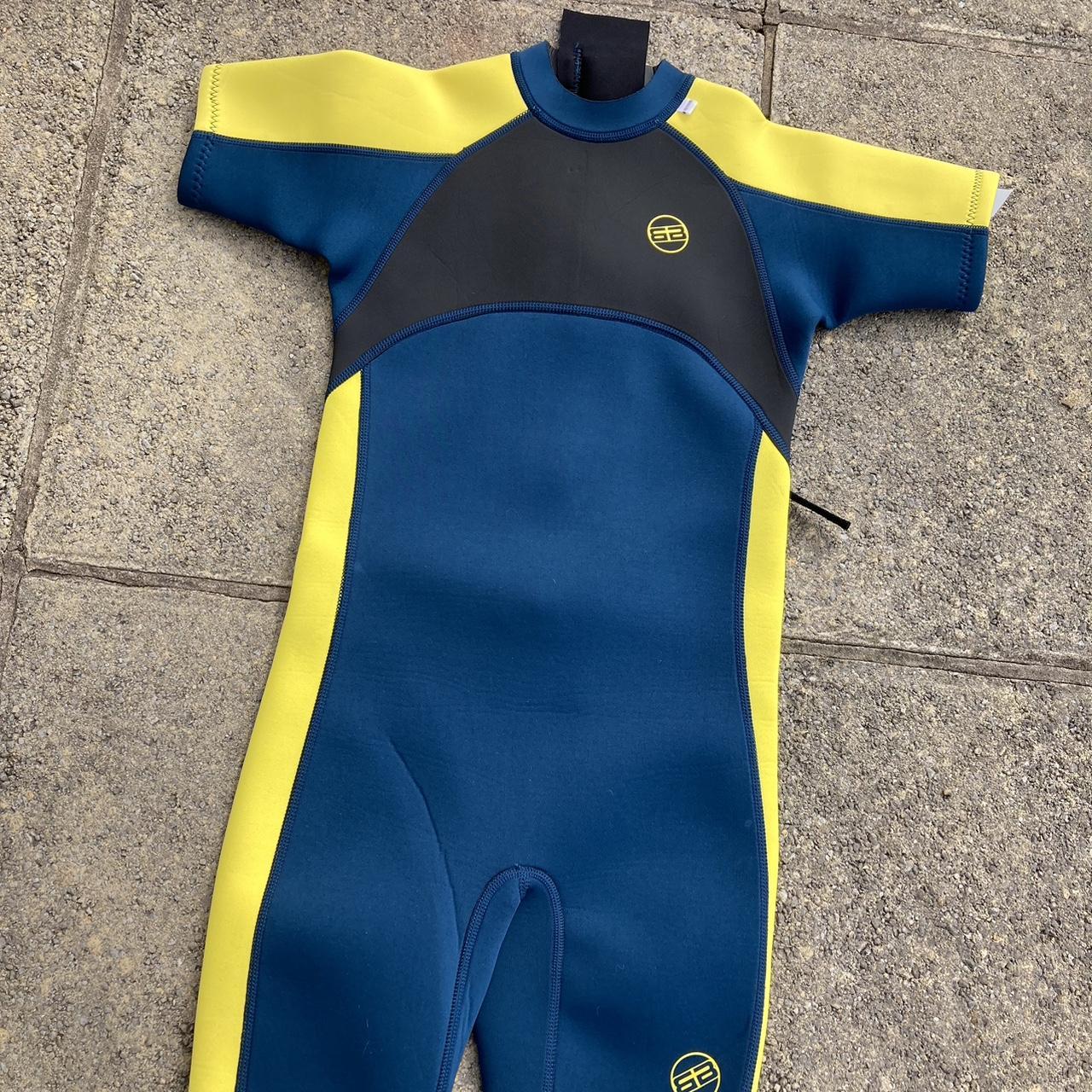 Boys Girls the wetsuit factory shorty wetsuit Age... Depop