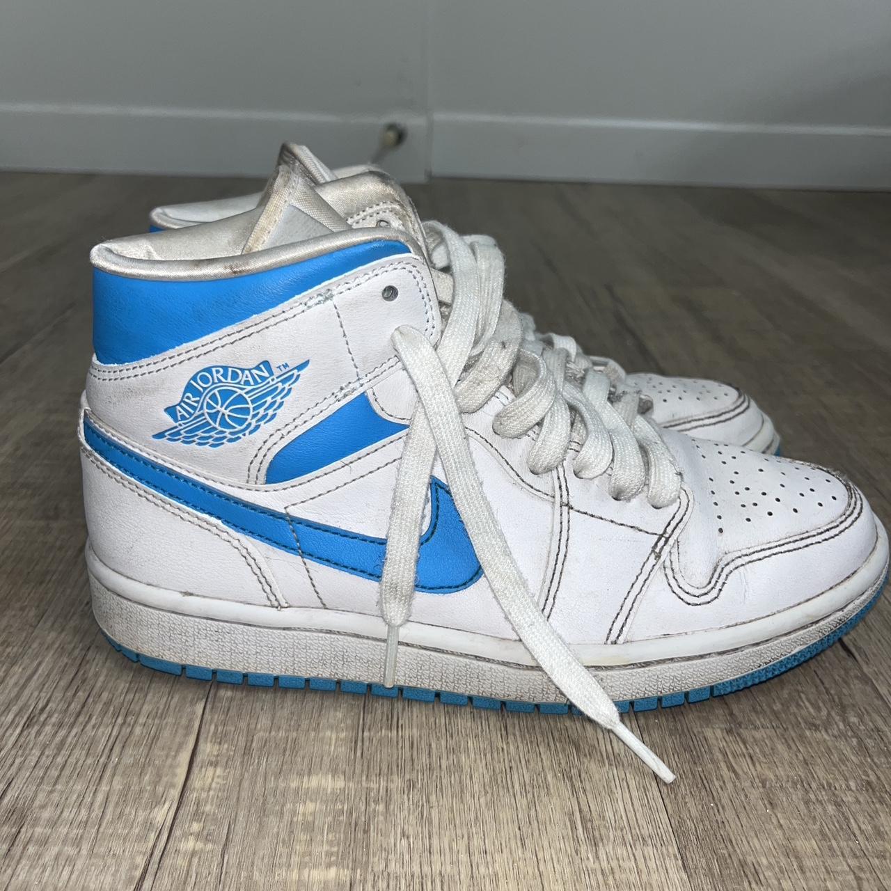 nike air jordan blue and white womens