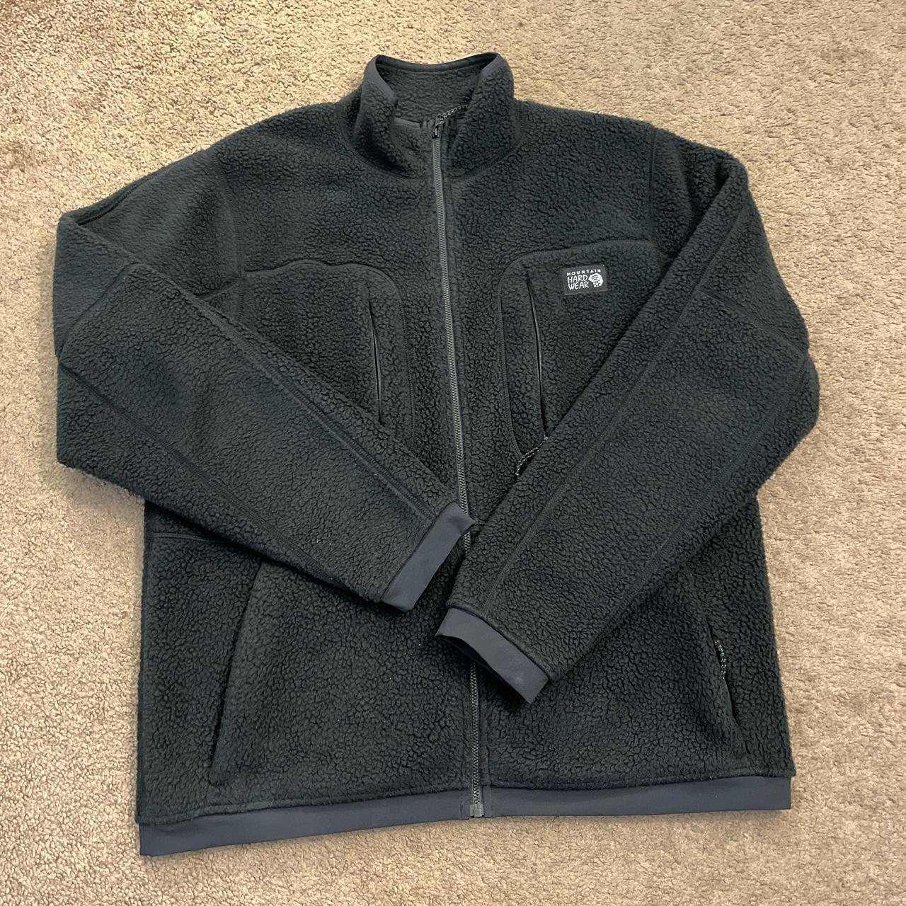 mountain hardwear black sherpa fleece in size... - Depop