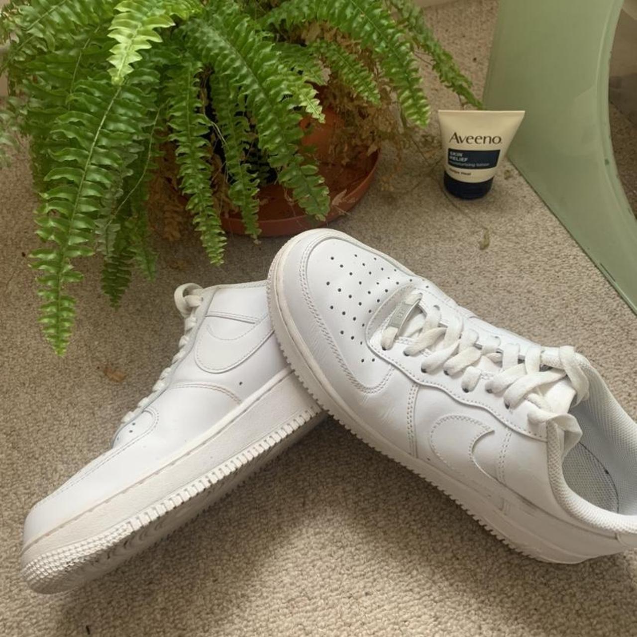 womens nike airforce 1s