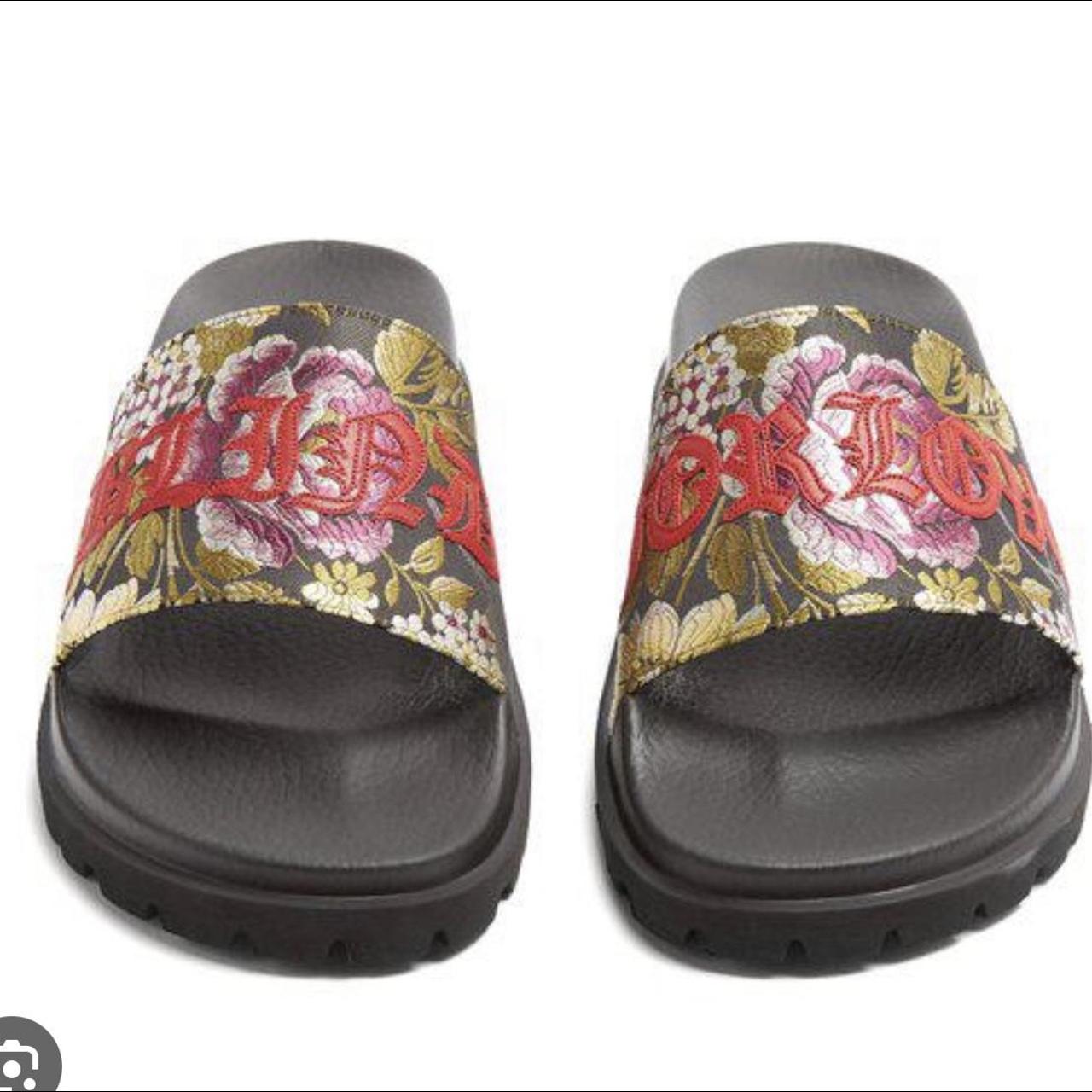 Blind for love gucci slides online