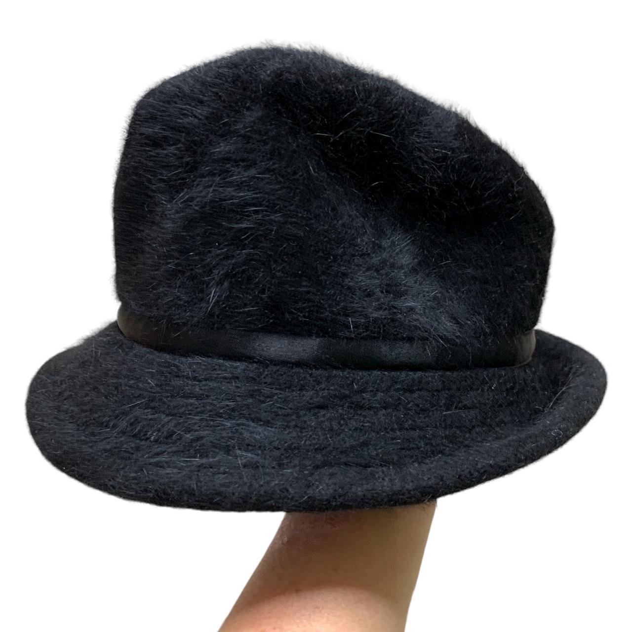 liz claiborne winter hats