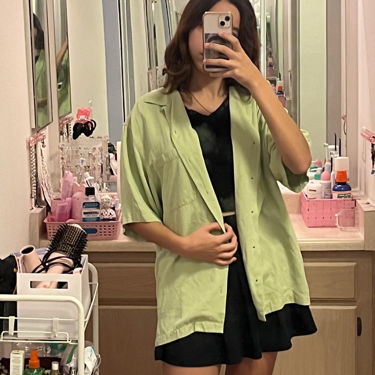Tommy Bahama Women's Green Shirt (2)