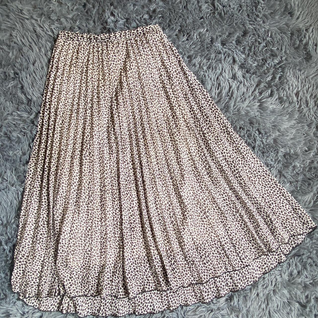 Leopard Print Pleated Midi Skirt, size 6 but could... - Depop