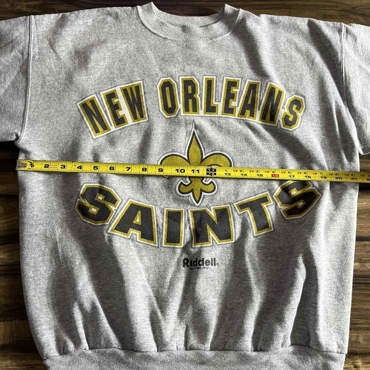 Vintage New Orleans Saints sweatshirt size: - Depop