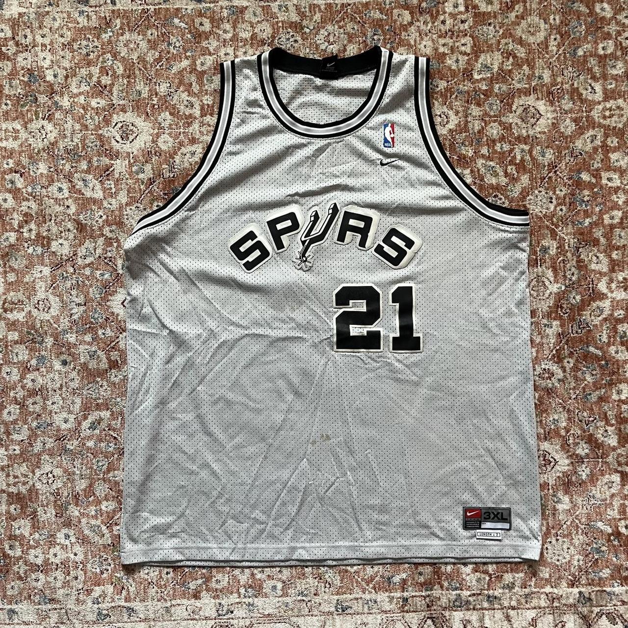 Vintage San Antonio Spurs Tim Duncan jersey , Nike...