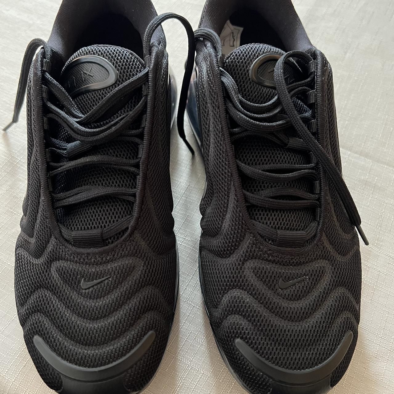 triple black air max 720