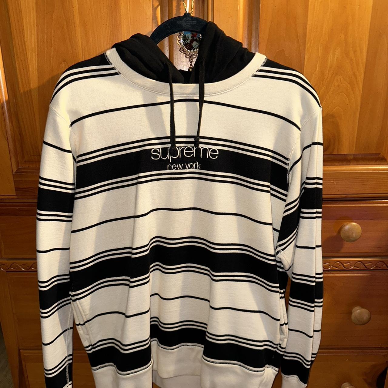 Supreme sweater Perfect condition Tag size XL - Depop