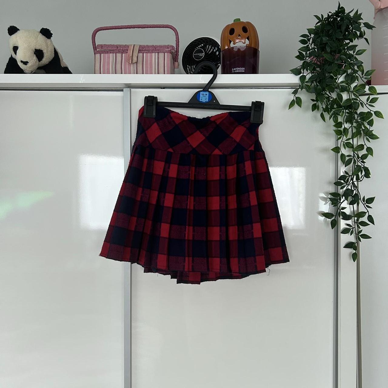 red & navy plaid pleated skirt size 10 (elastic&hellip; - Depop