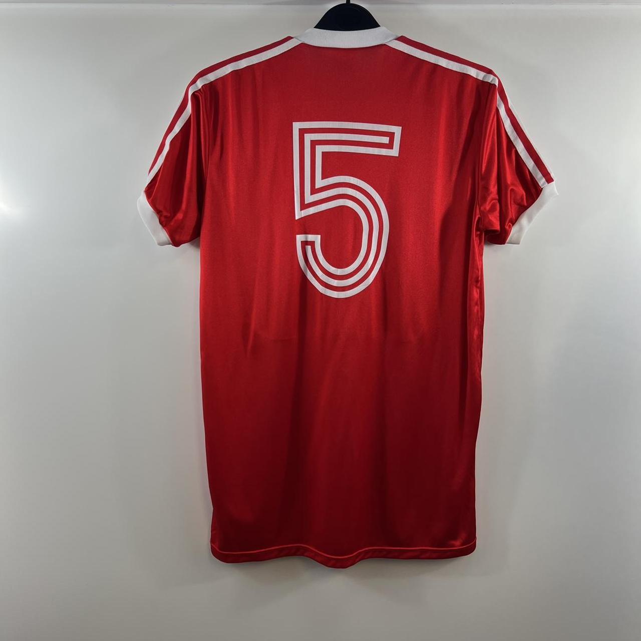 Nottingham Forest Matchworn Larry Lloyd 5 Home... - Depop