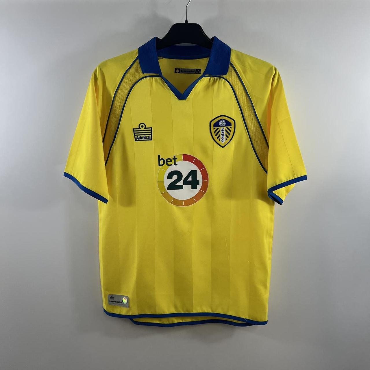 Leeds United Away Football Shirt 2006/07 Children’s... - Depop