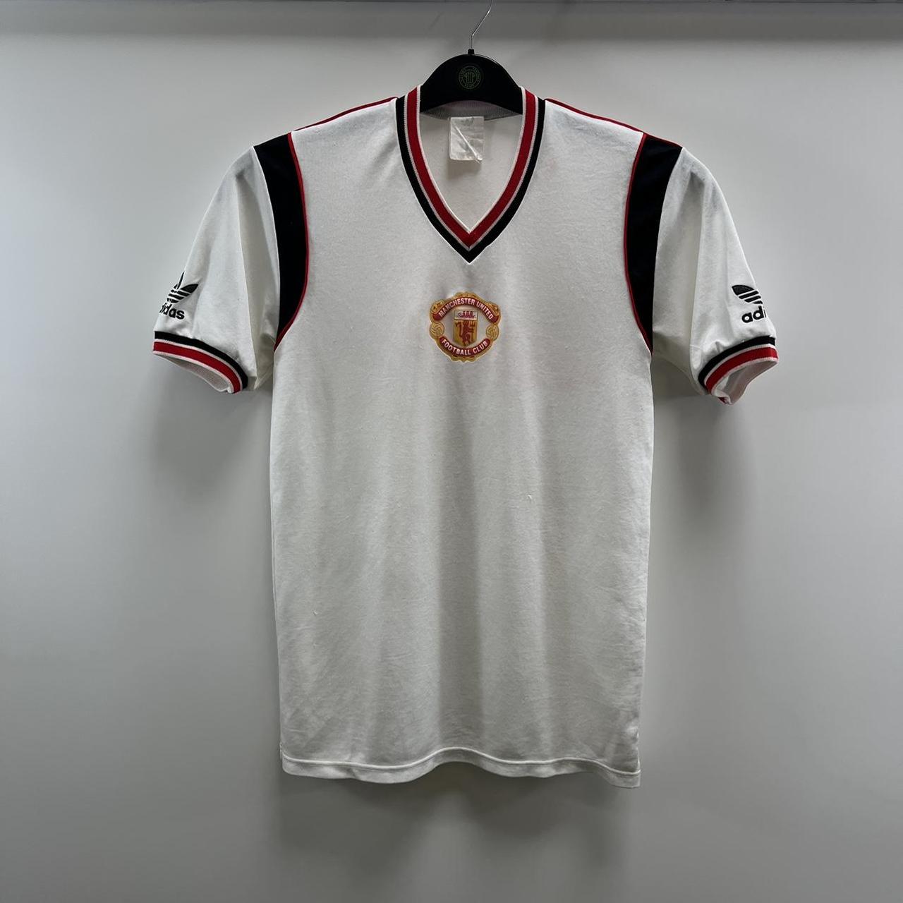 MANCHESTER UNITED 1984 AWAY WHITE VINTAGE JERSEY RETRO FOOTBALL