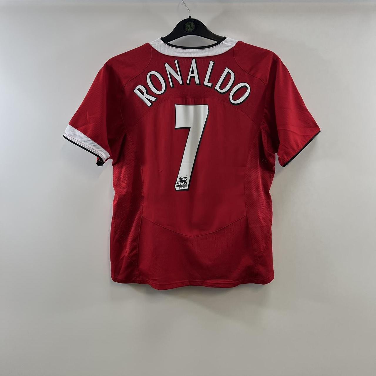 Shinji Kagawa Jerseys  Shinji Kagawa Shirts for Men, Women and Kids -  Manchester United Store