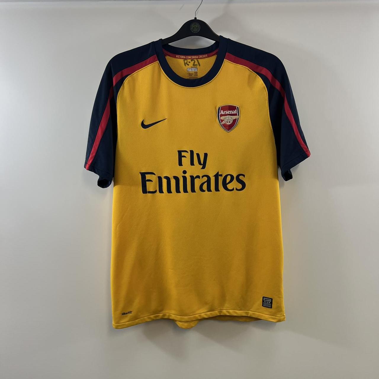 Arsenal nike hot sale yellow jersey