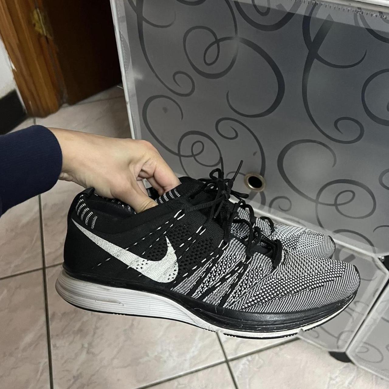 Nike Oreo flyknit trainers 2012 men size 6.5 Women