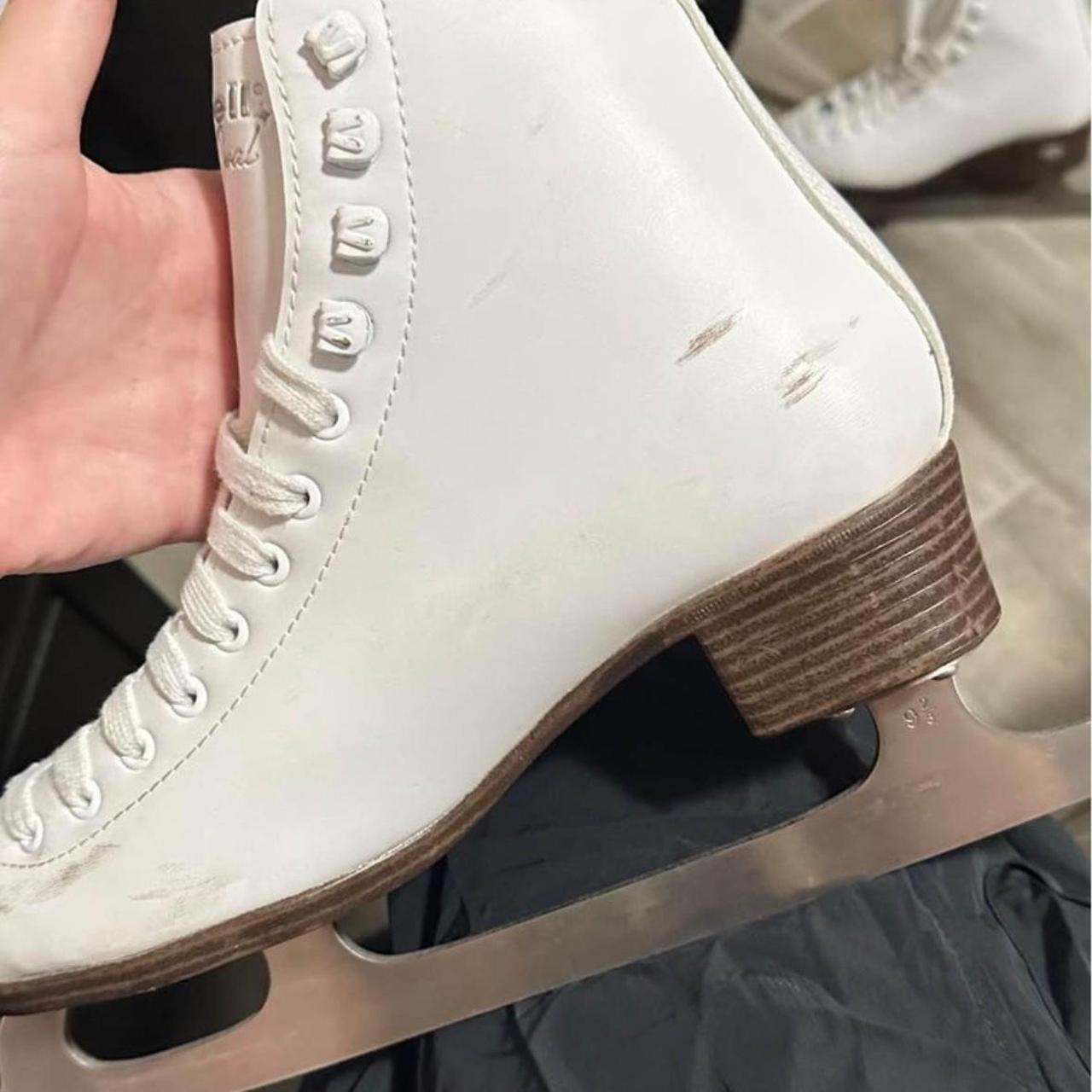 Riedel Opal Figure Skates size 6 Depop