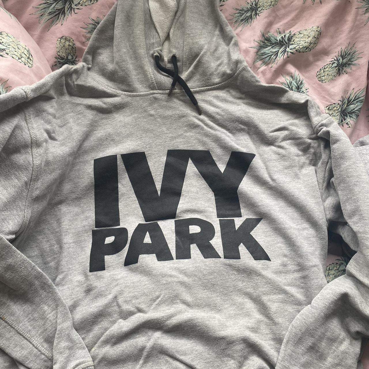 Grey ivy park jumper hotsell