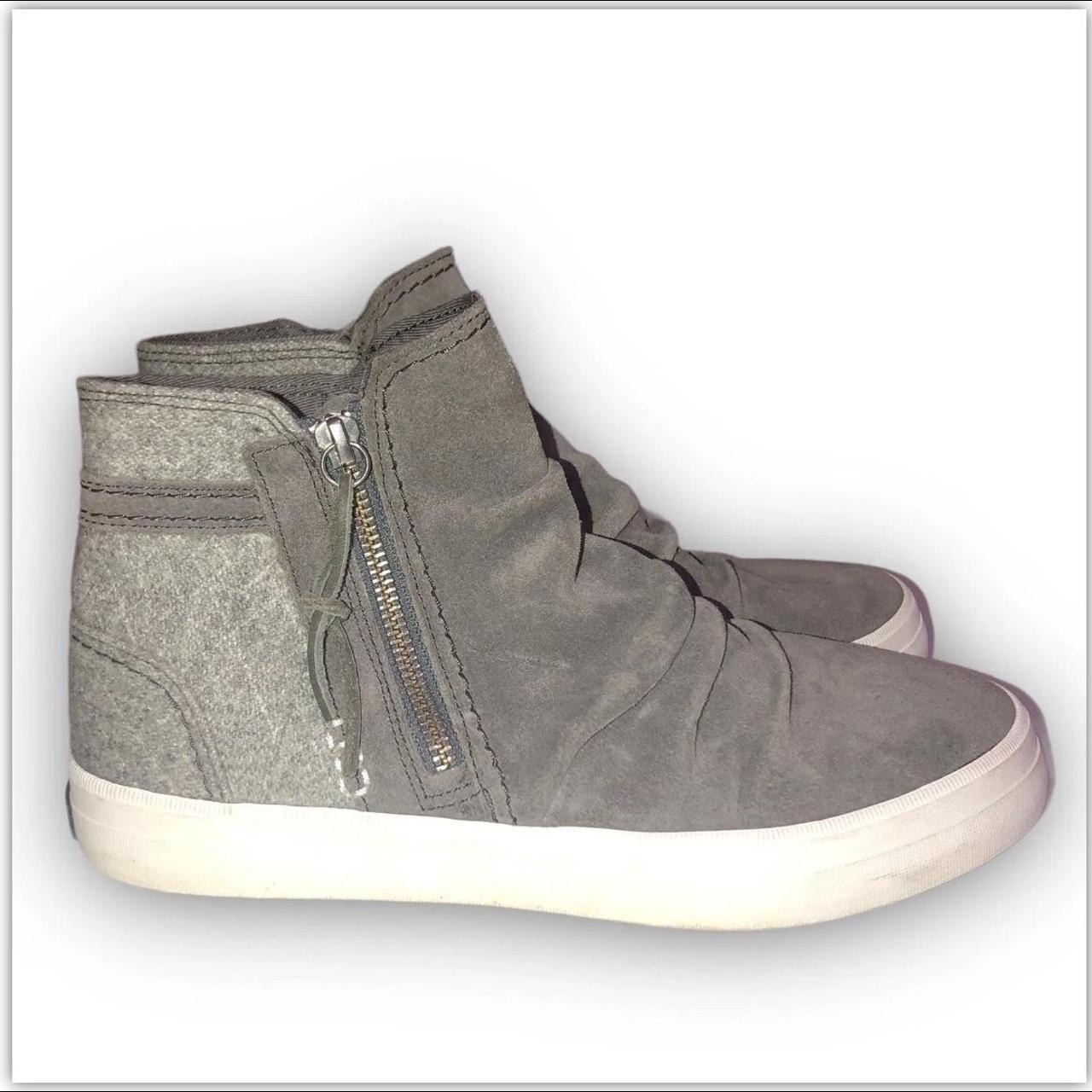 Sperry crest zone store high top sneaker