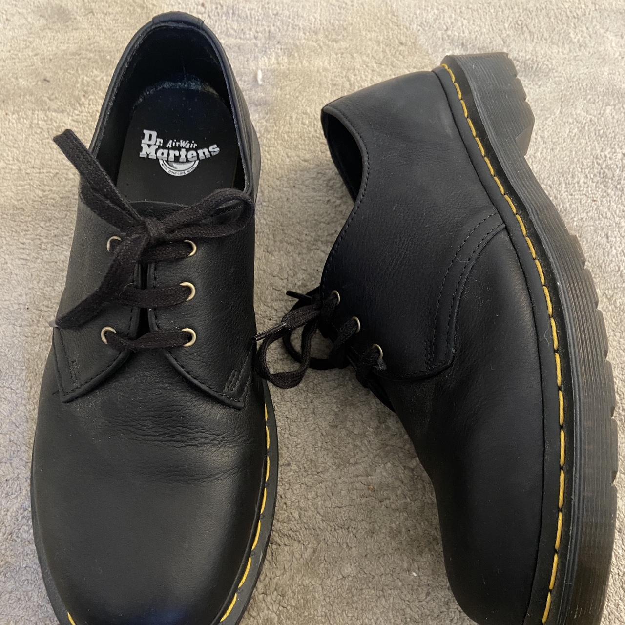 SIZE 9 MENs Dr Martens matte low top NEVER WORN - Depop