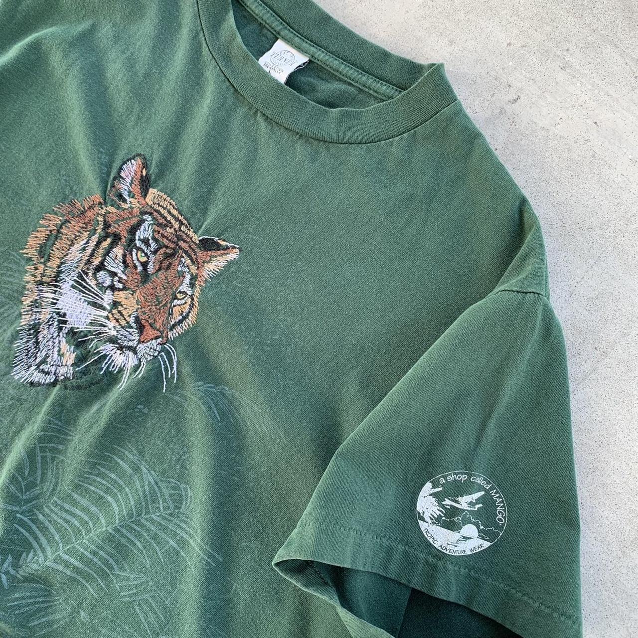 Vintage 90s Tigers Graphic T Shirt Size... - Depop