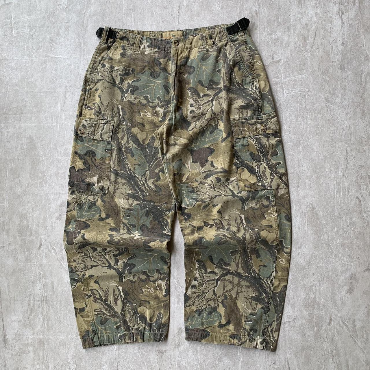 Vintage Baggy Camo Camouflage Cargo Pants Size... - Depop