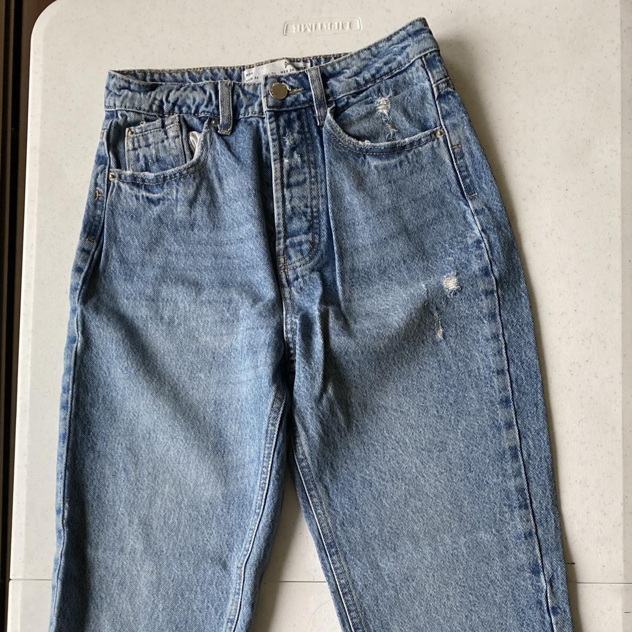 stradivarius mom jeans - Depop