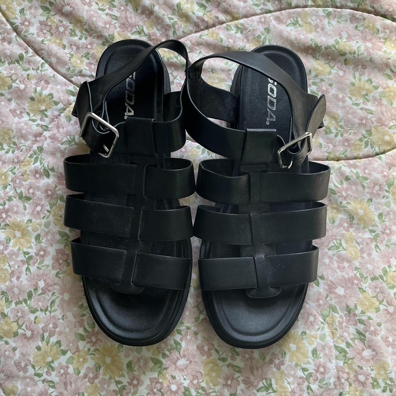 Tillys Women's Black Sandals | Depop